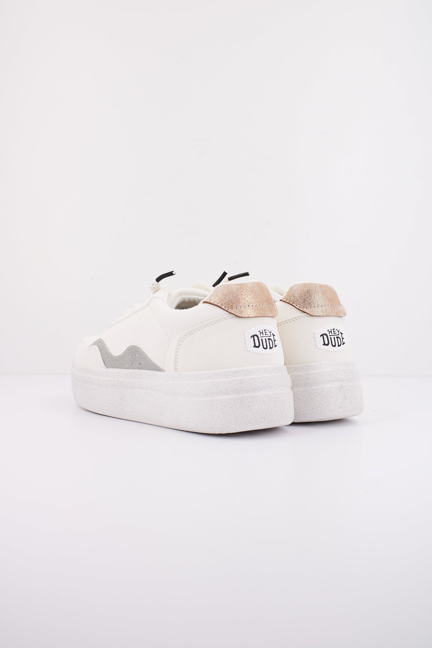 HEY DUDE HUDSON LIFT METALLIC en color BLANCO  (4)