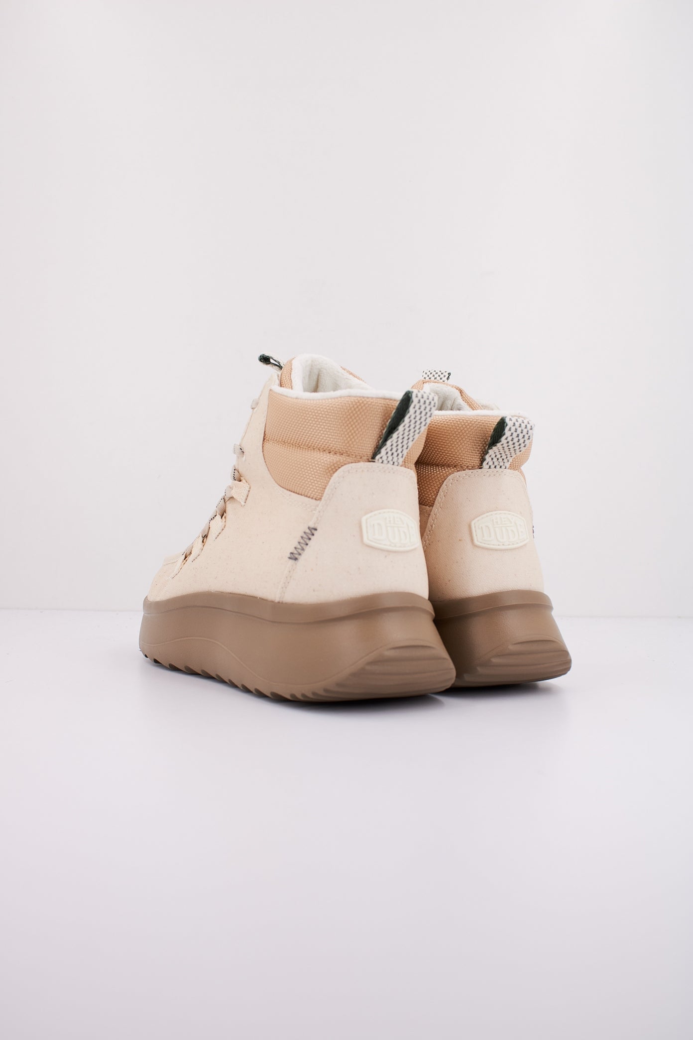 HEY DUDE WENDY APRES COATED TWILL en color BEIS (4)