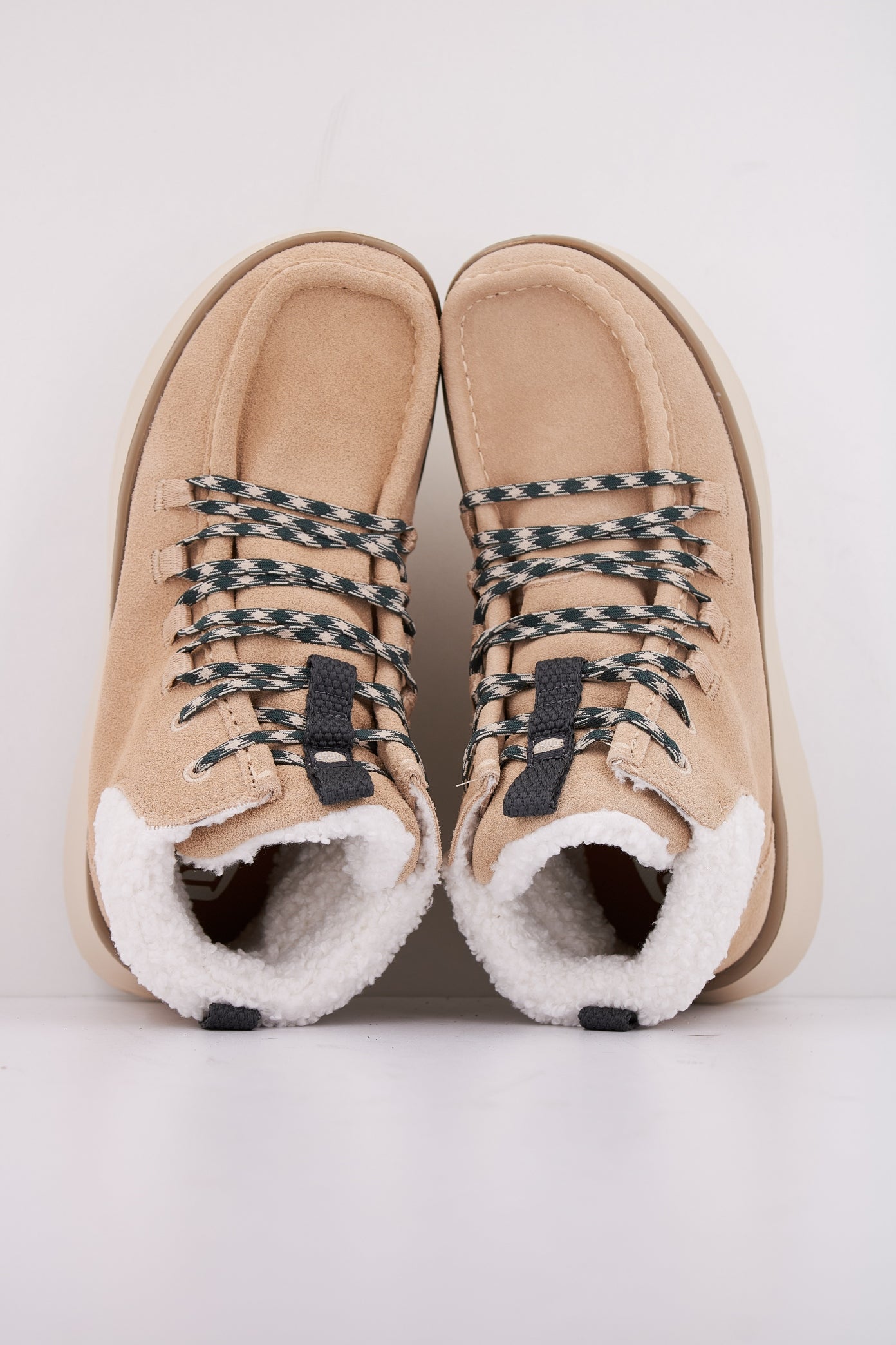 HEY DUDE WENDY APRES SUEDE COZY en color MARRON CLARO (3)
