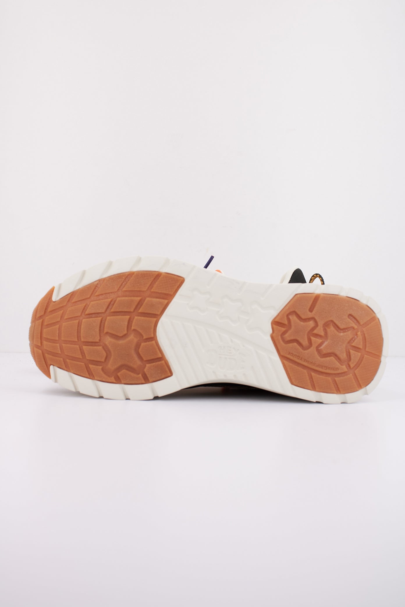 HEY DUDE SIROCCO ALTA HYPE en color MARRON  (5)