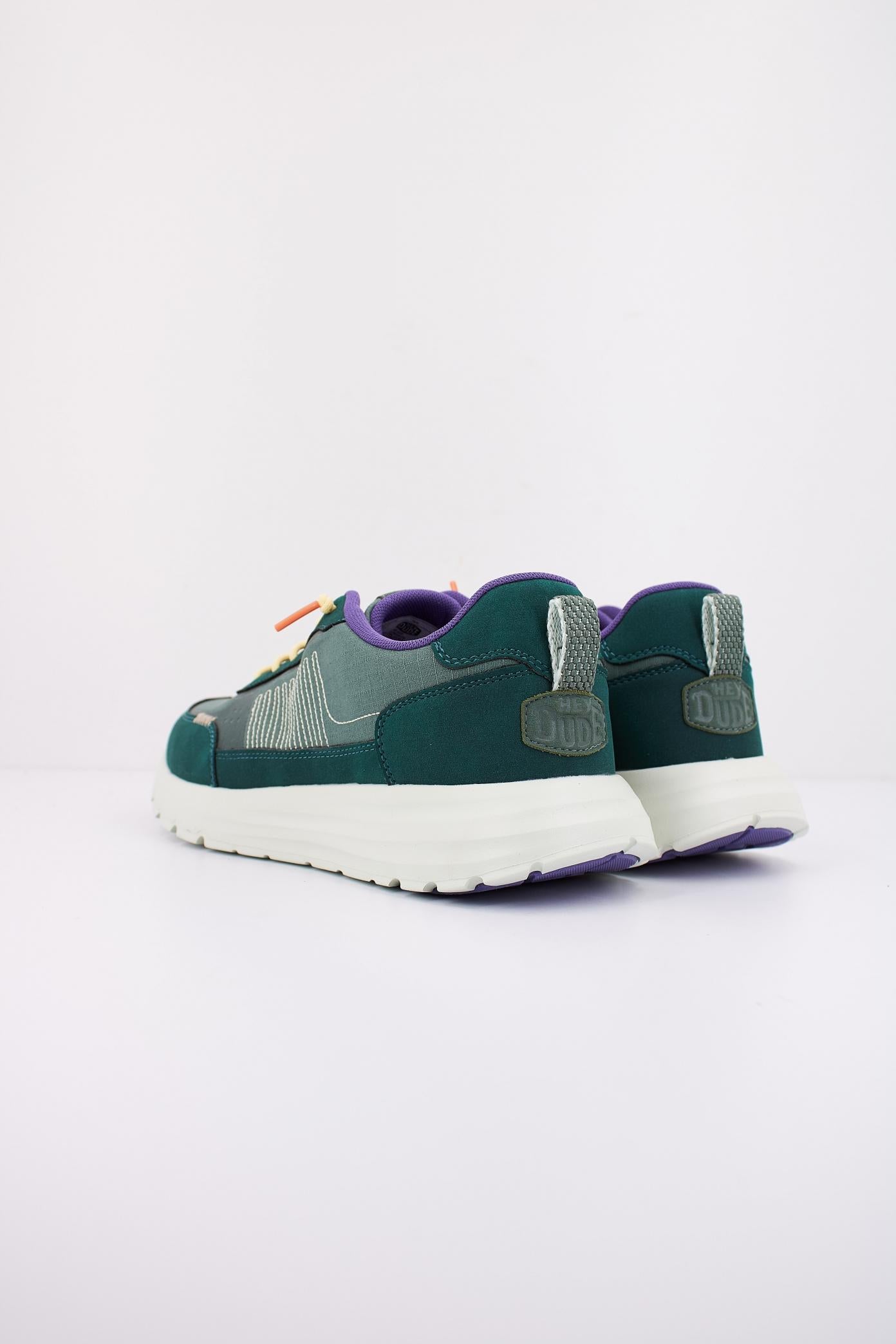 HEY DUDE SIROCCO ALTA HYPE en color VERDE (4)