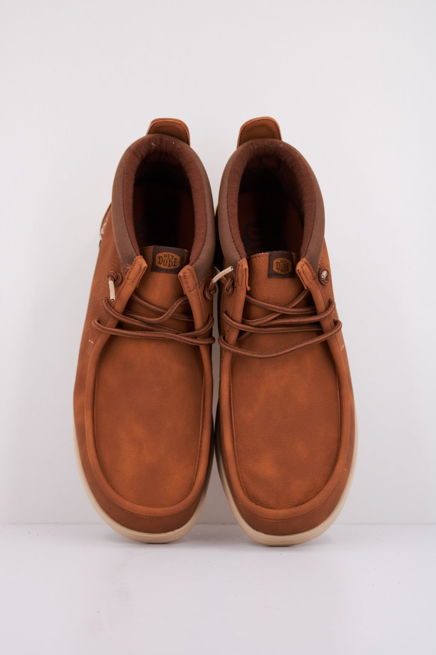 HEY DUDE WALLY MID GRIP R CLASSIC en color MARRON CLARO (3)