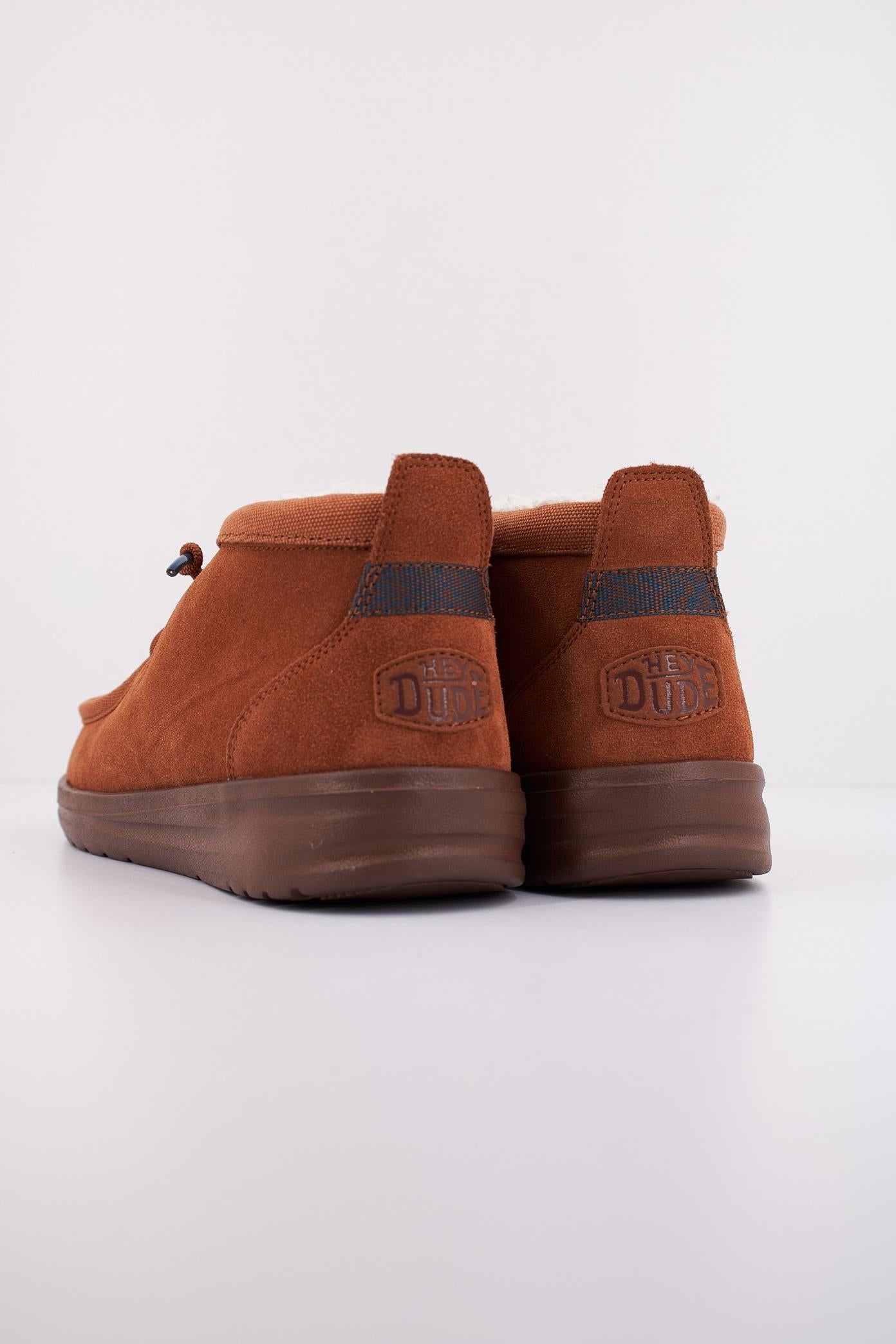 HEY DUDE WALLY MID GRIP R WARMTH en color MARRON (4)