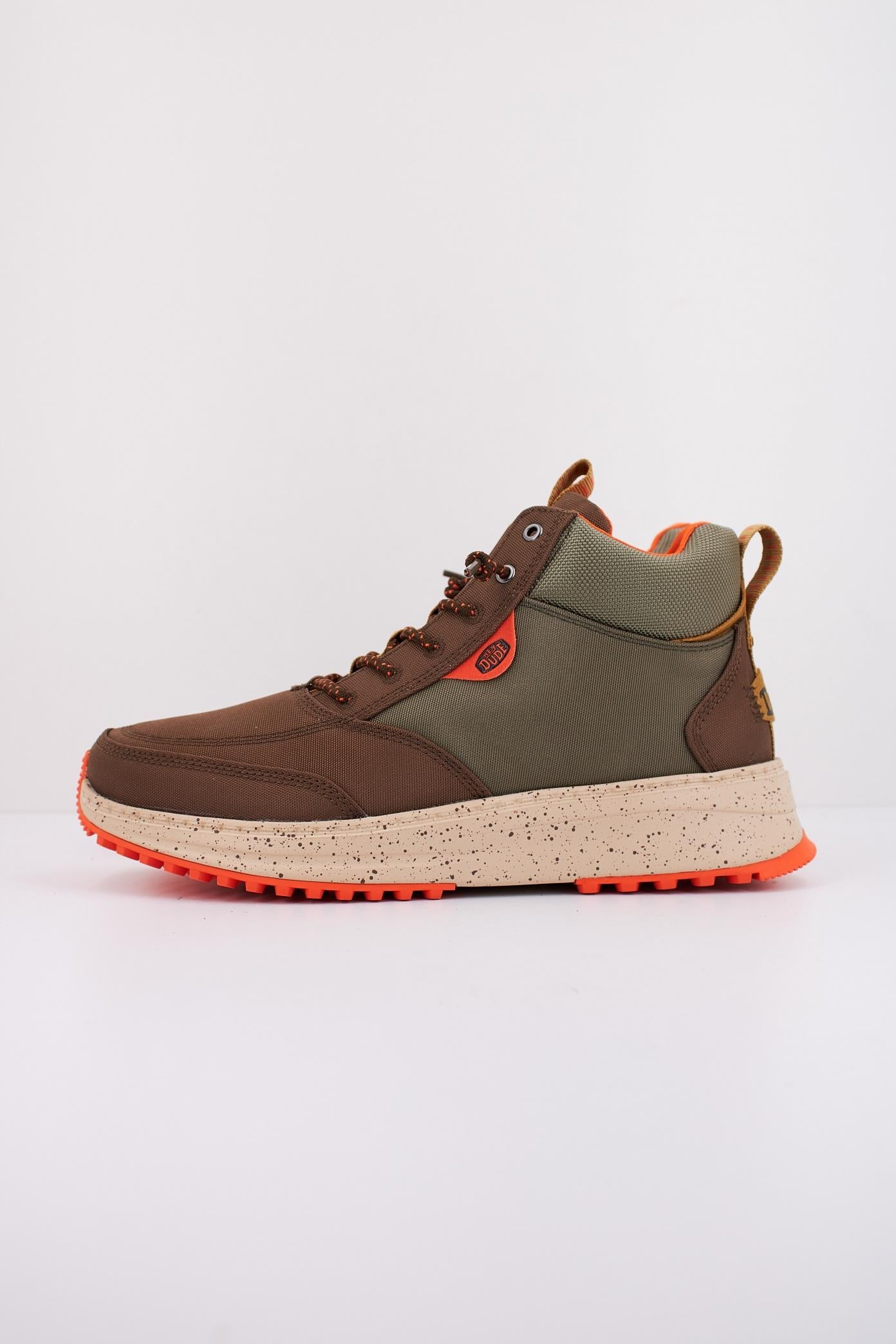 HEY DUDE TAHONE NYLON en color MARRON (1)