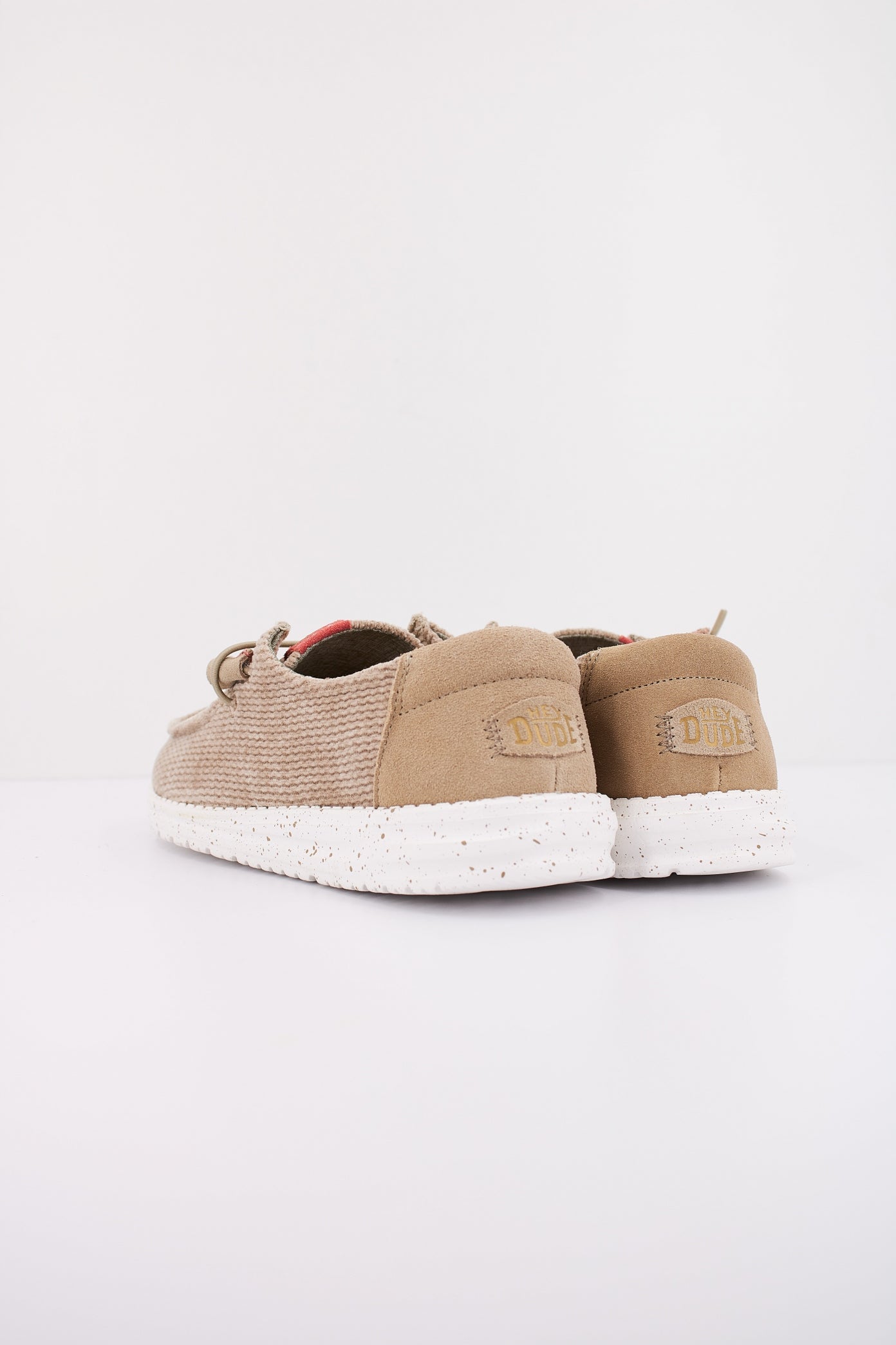 HEY DUDE WAVE CORDUROY en color BEIS (4)