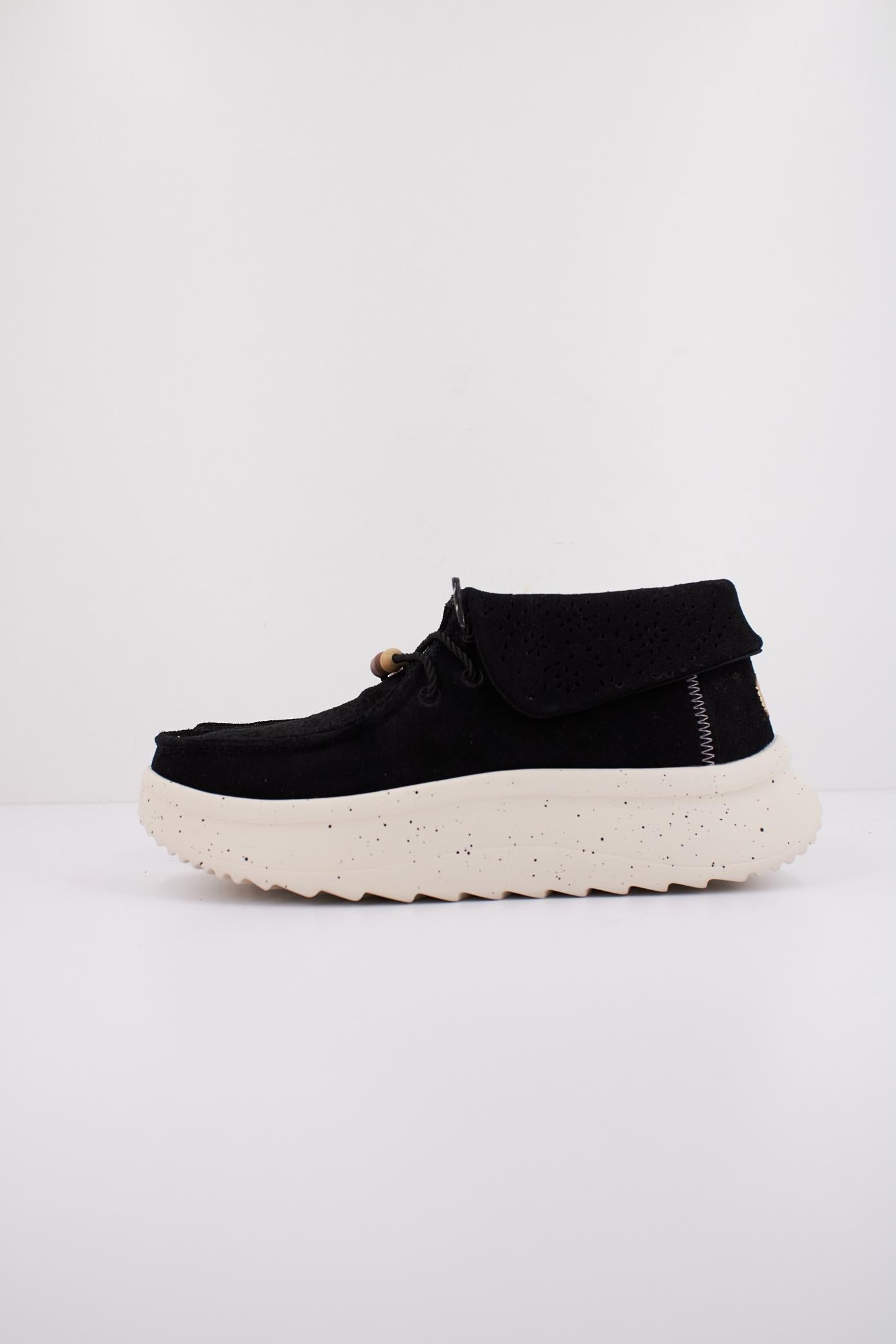 HEY DUDE WENDY PEAK FOLD BOOT en color NEGRO (1)