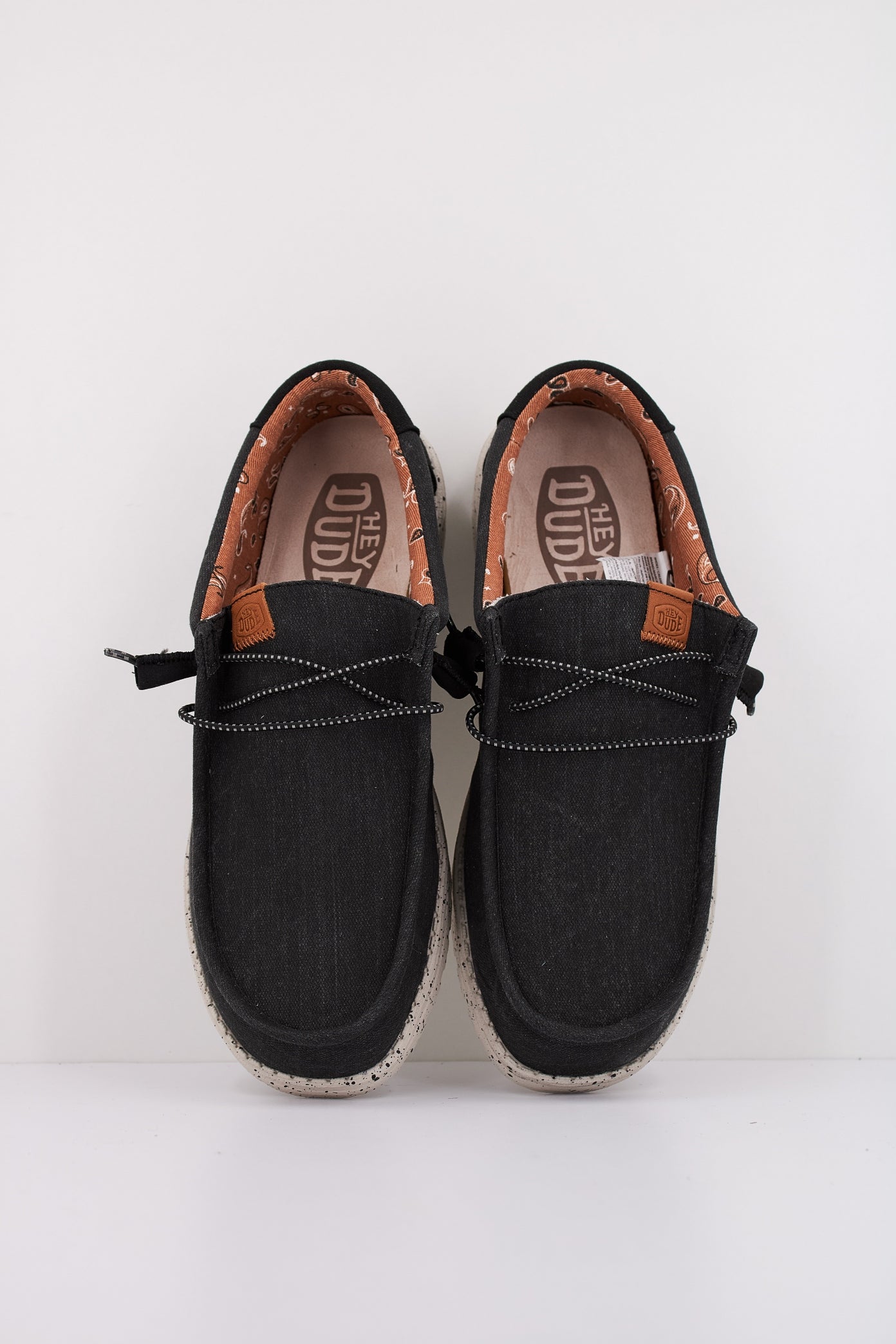 HEY DUDE WALLY WASHED CANVAS en color NEGRO (3)
