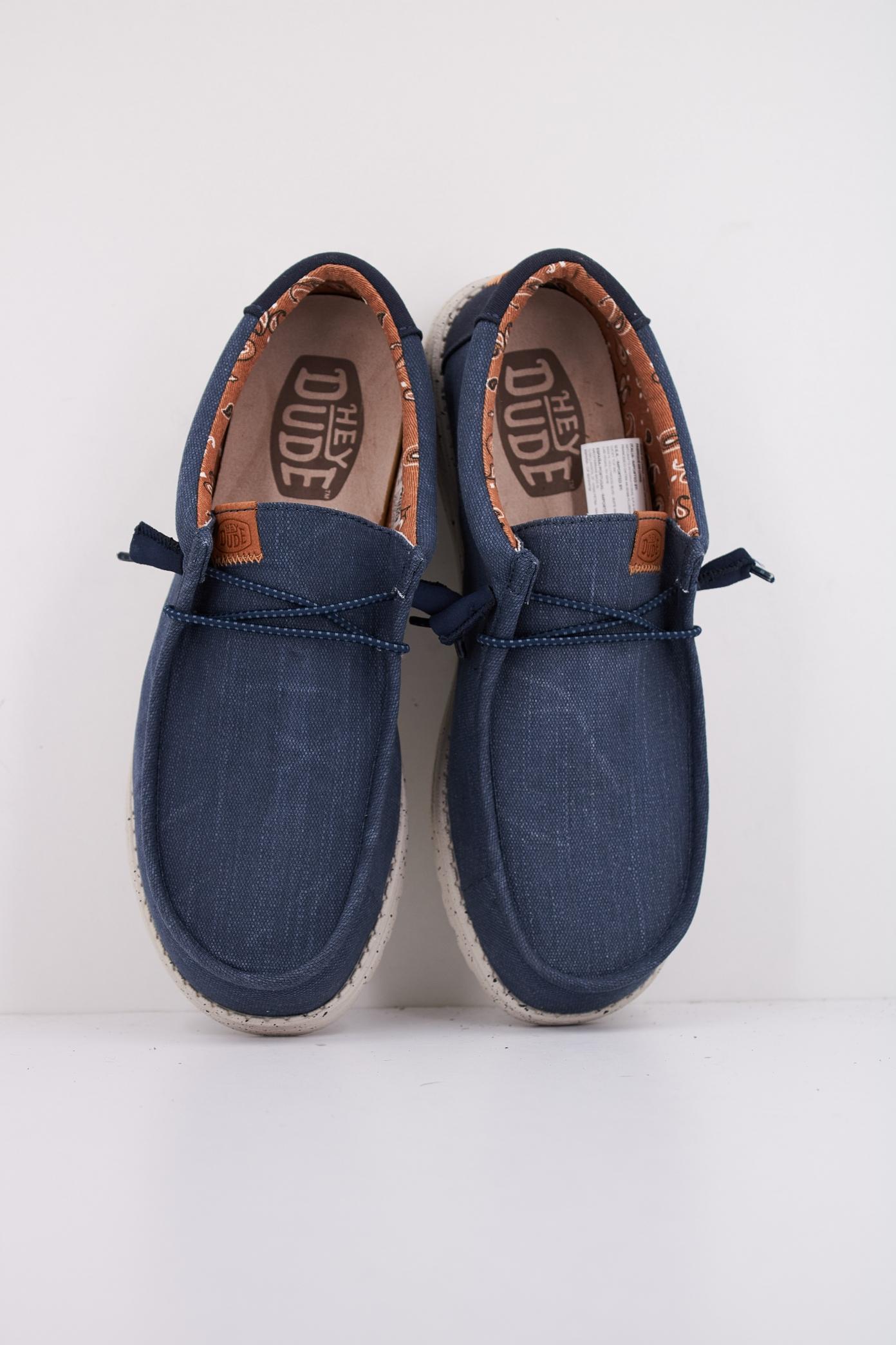 HEY DUDE WALLY WASHED CANVAS en color AZUL (3)