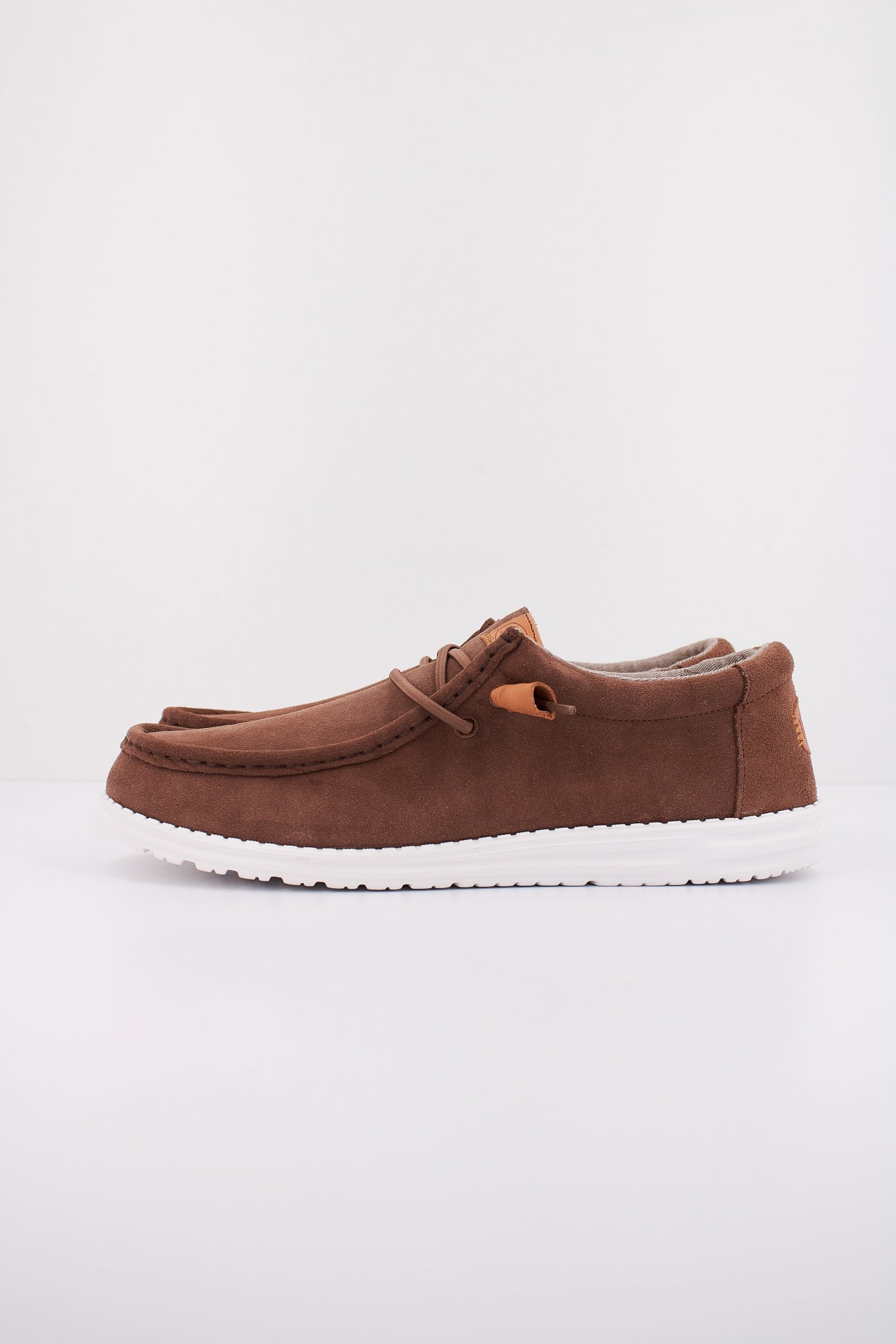 HEY DUDE CRAFT SUEDE en color MARRON (1)