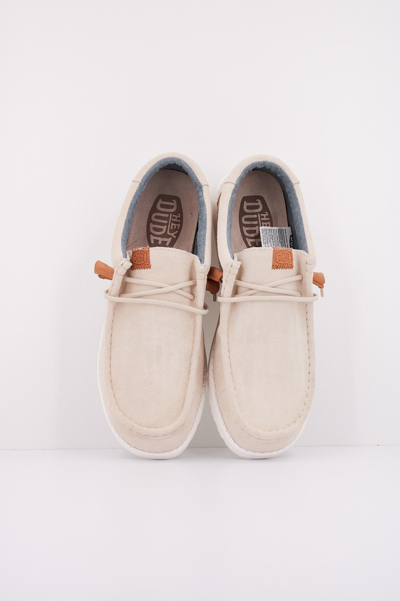 HEY DUDE WALLY CRAFT SUEDE en color BLANCO (3)