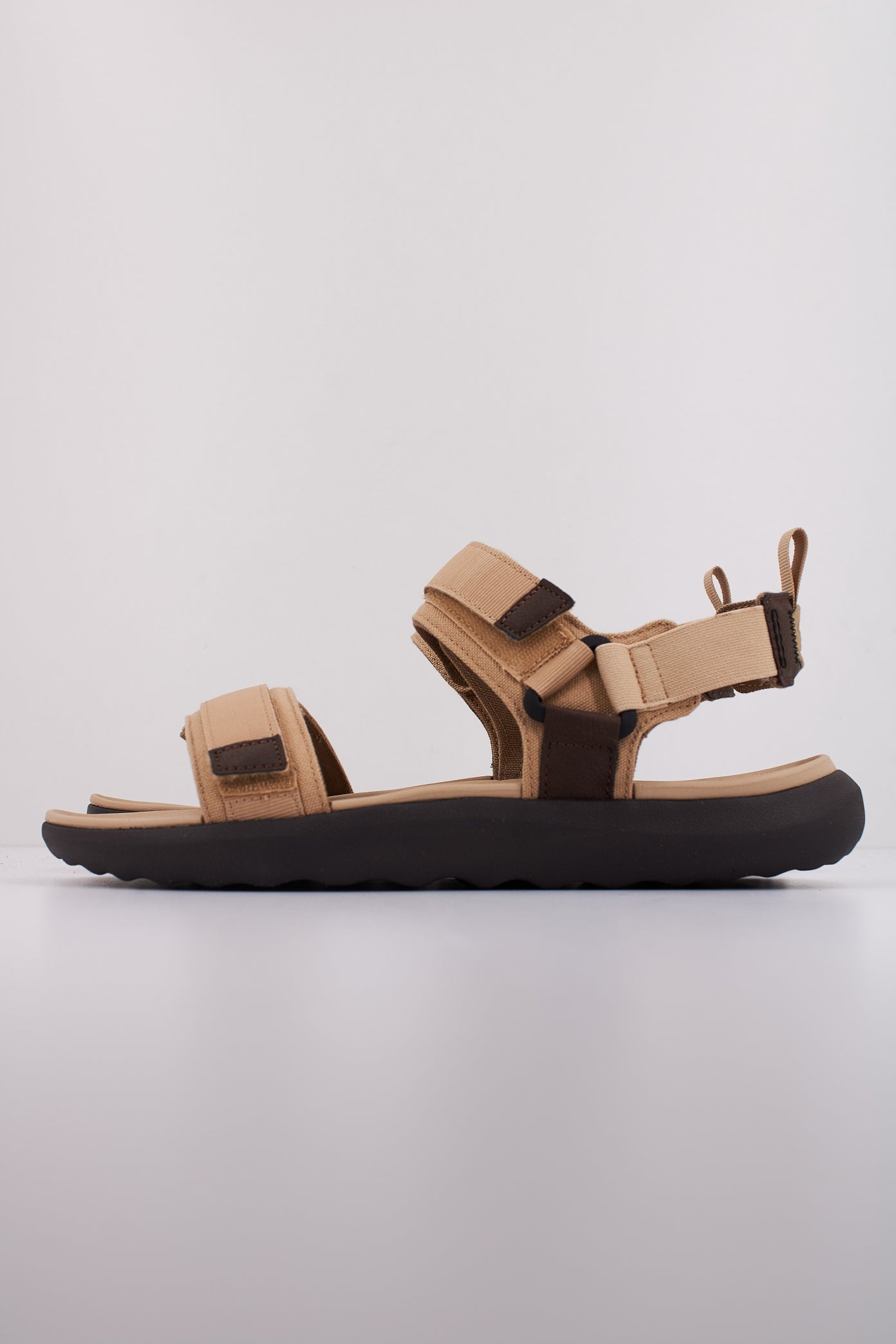 HEY DUDE PHOENIX en color MARRON CLARO (1)