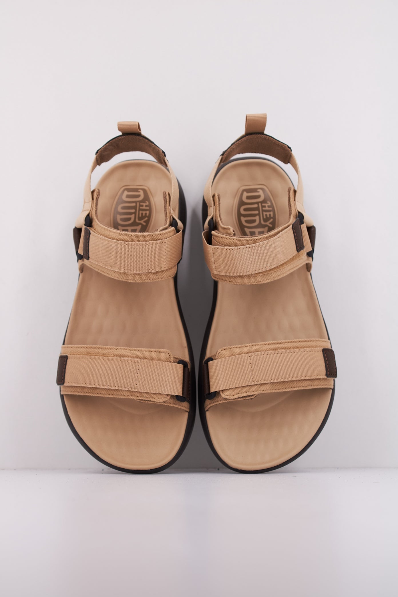 HEY DUDE PHOENIX en color MARRON CLARO (3)