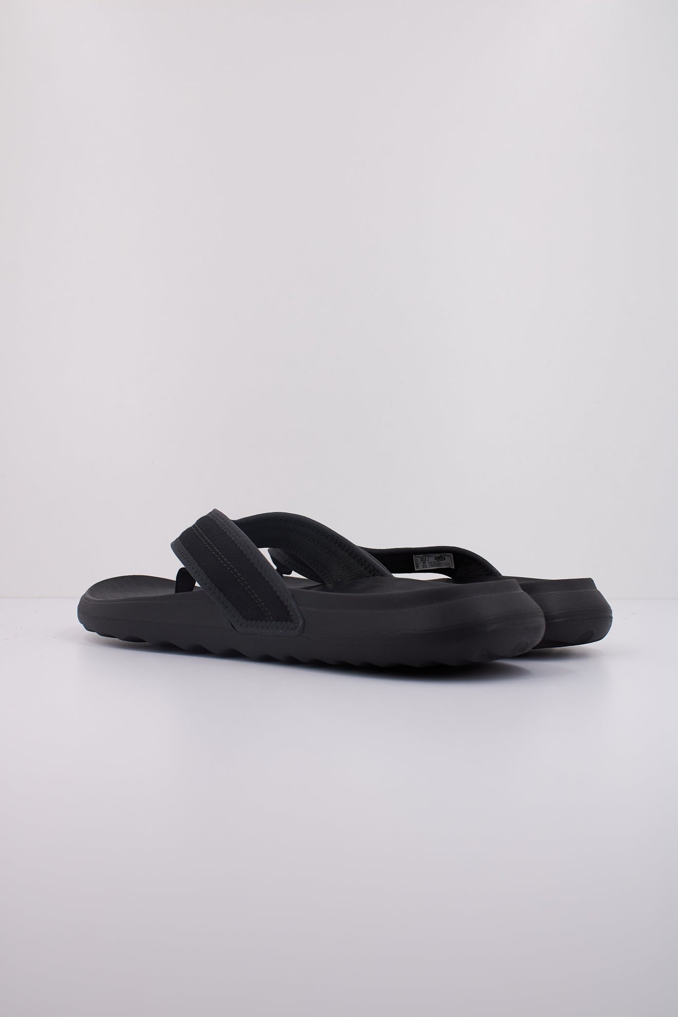 HEY DUDE  MILO en color NEGRO  (4)