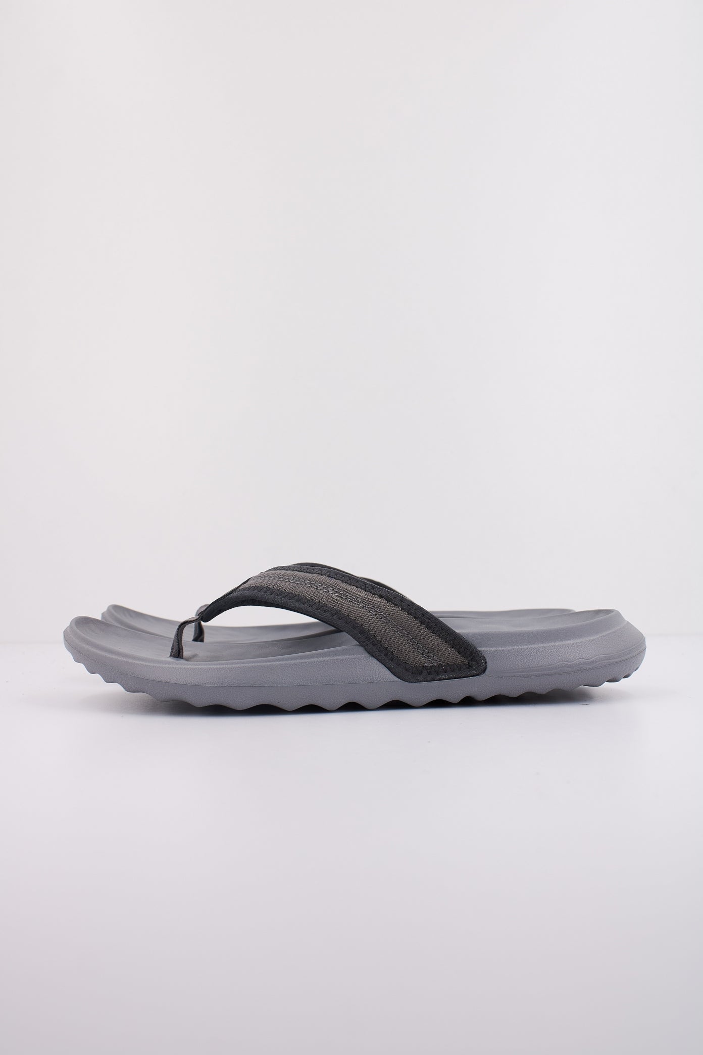 HEY DUDE  MILO en color GRIS  (1)