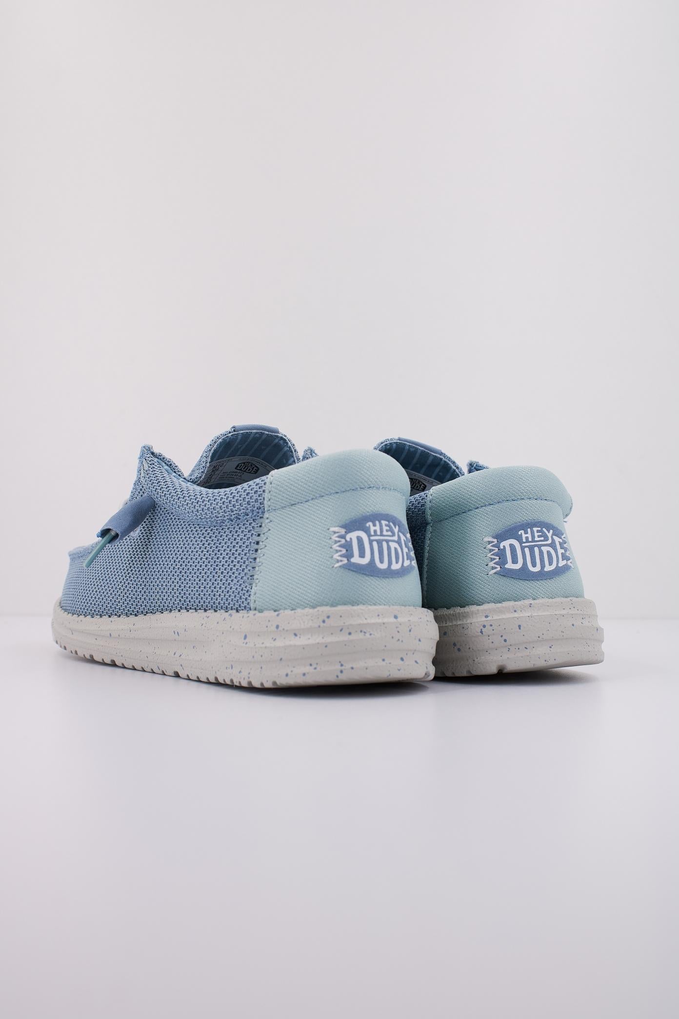 HEY DUDE WALLY STRETCH SOX en color AZUL (4)