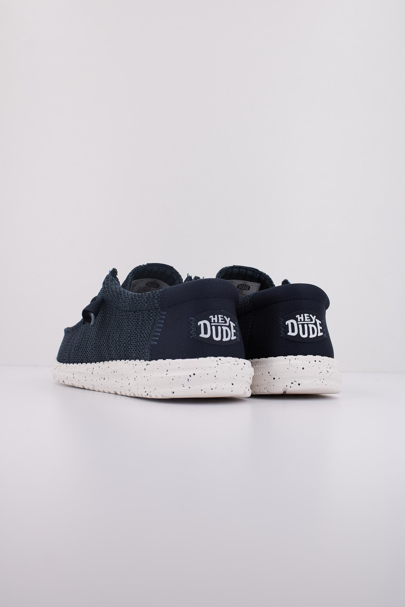 HEY DUDE WALLY STRETCH SOX en color AZUL (4)