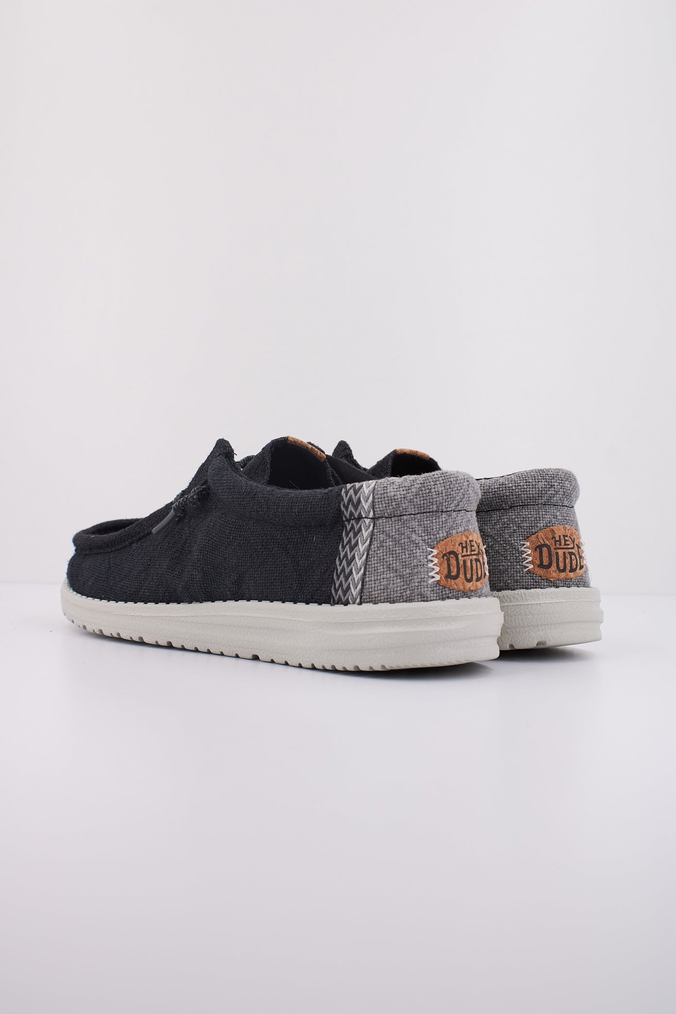 HEY DUDE WALLY JUTE en color NEGRO (4)