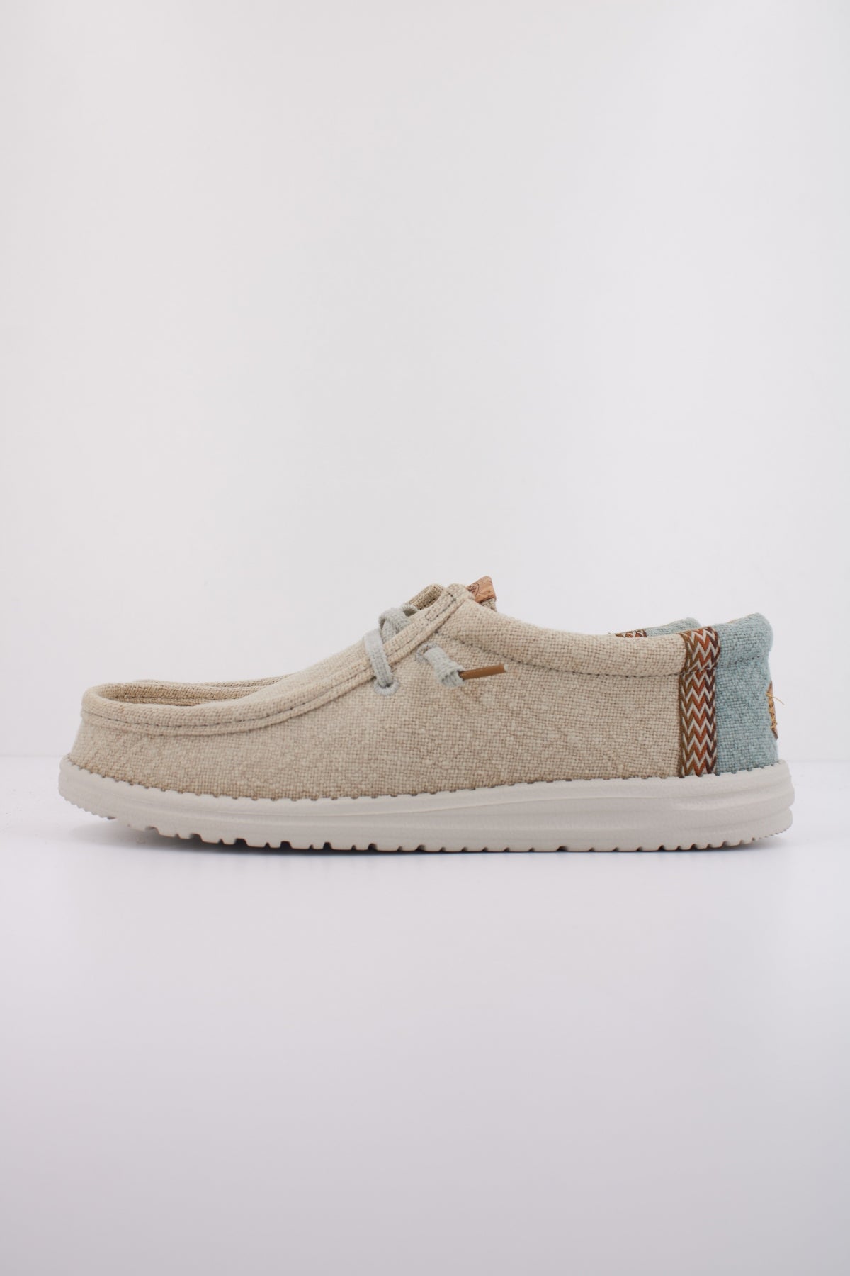 HEY DUDE WALLY JUTE en color BEIS (1)