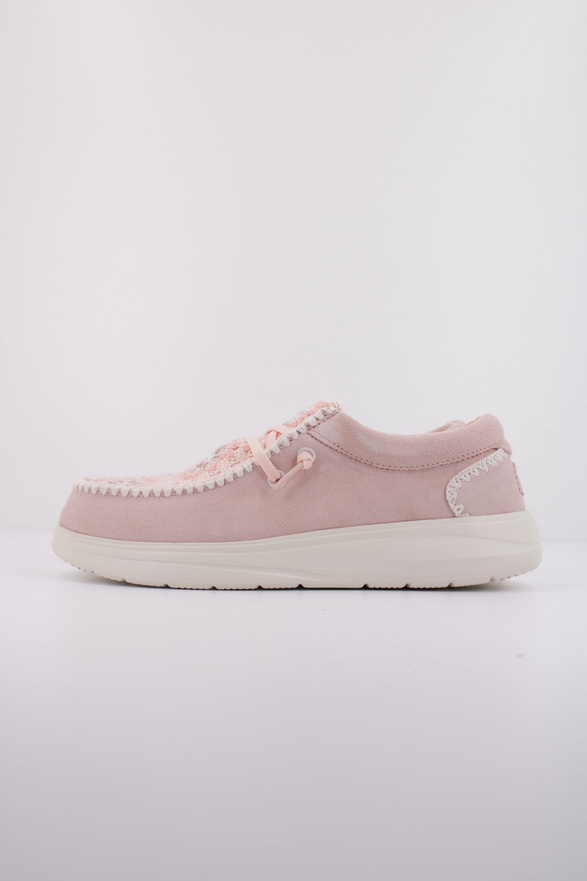 HEY DUDE WENDY COMF SUEDE CROCHET en color ROSA (1)