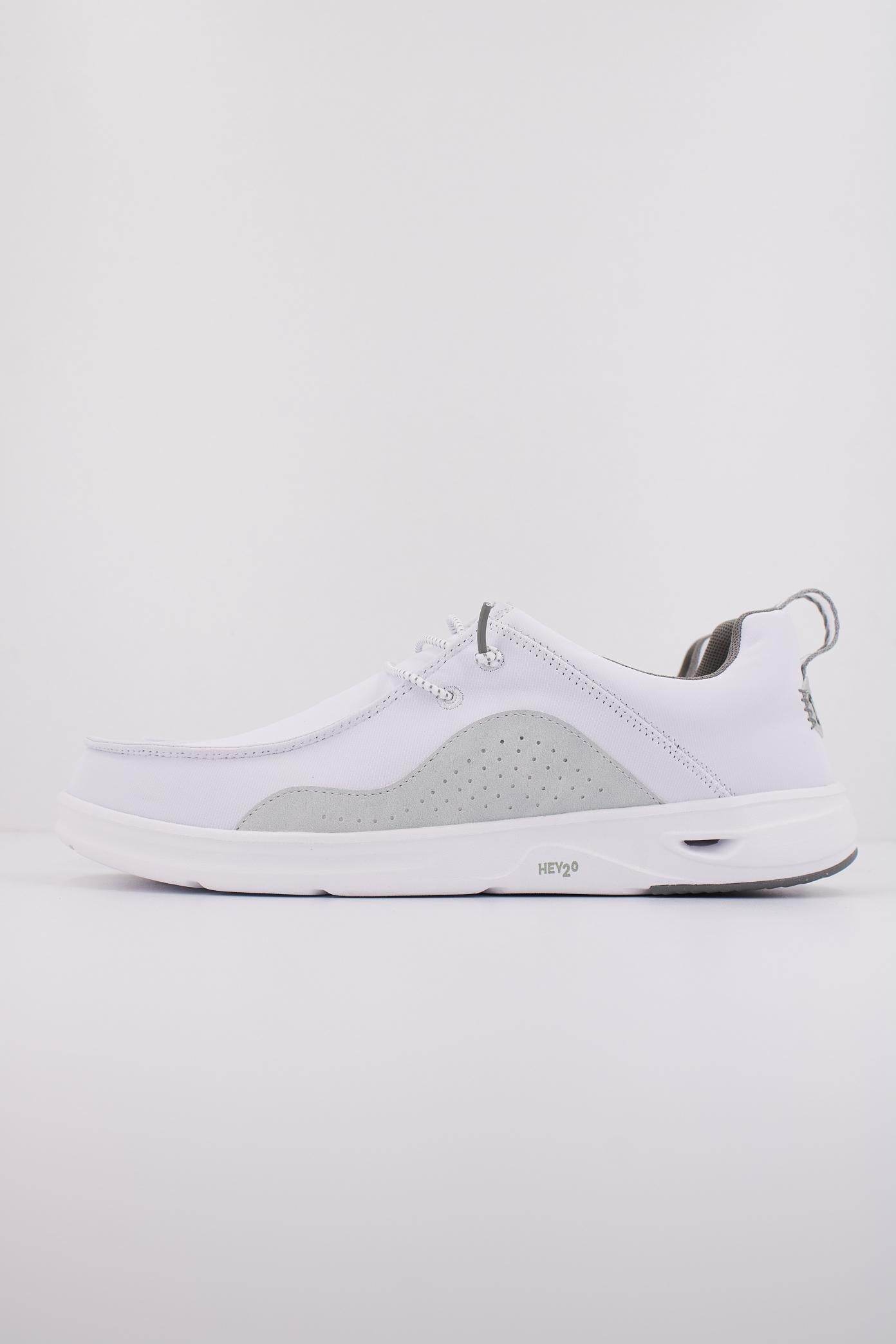 HEY DUDE WALLY HAYO ACTIVE en color BLANCO (1)