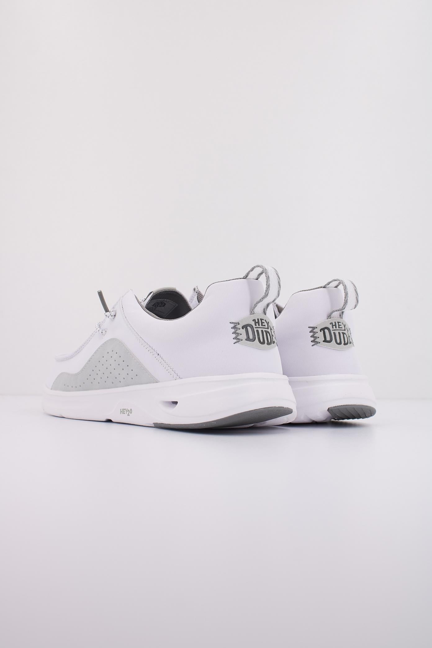 HEY DUDE WALLY HAYO ACTIVE en color BLANCO (4)