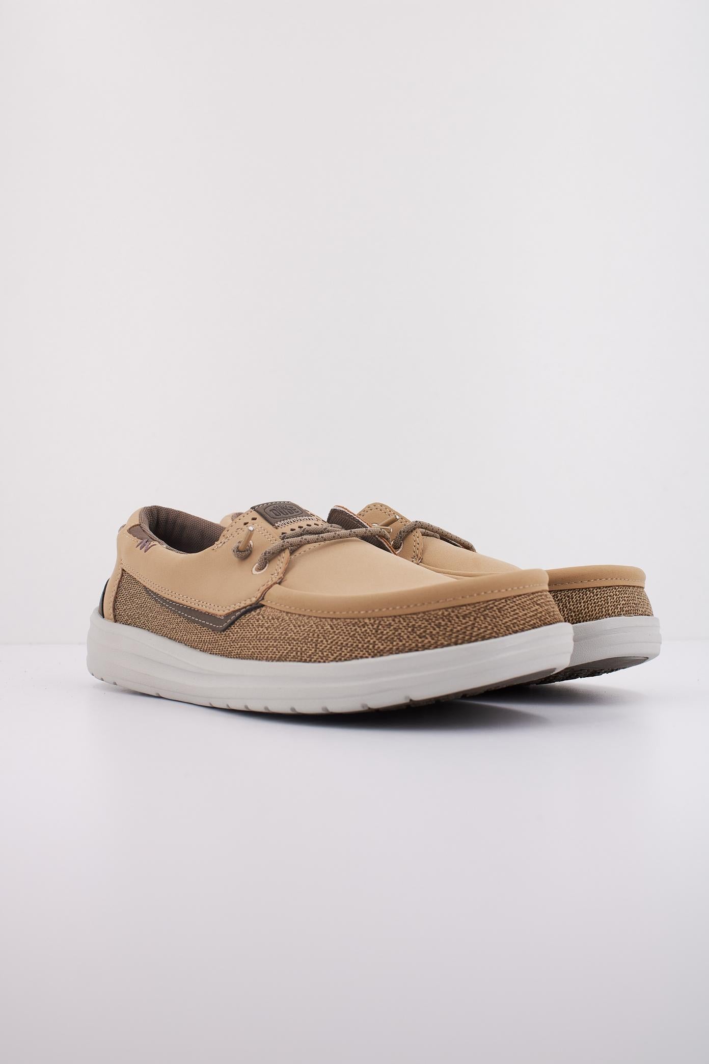 HEY DUDE WEISH GRIP CLASSIC MESH en color MARRON CLARO (2)