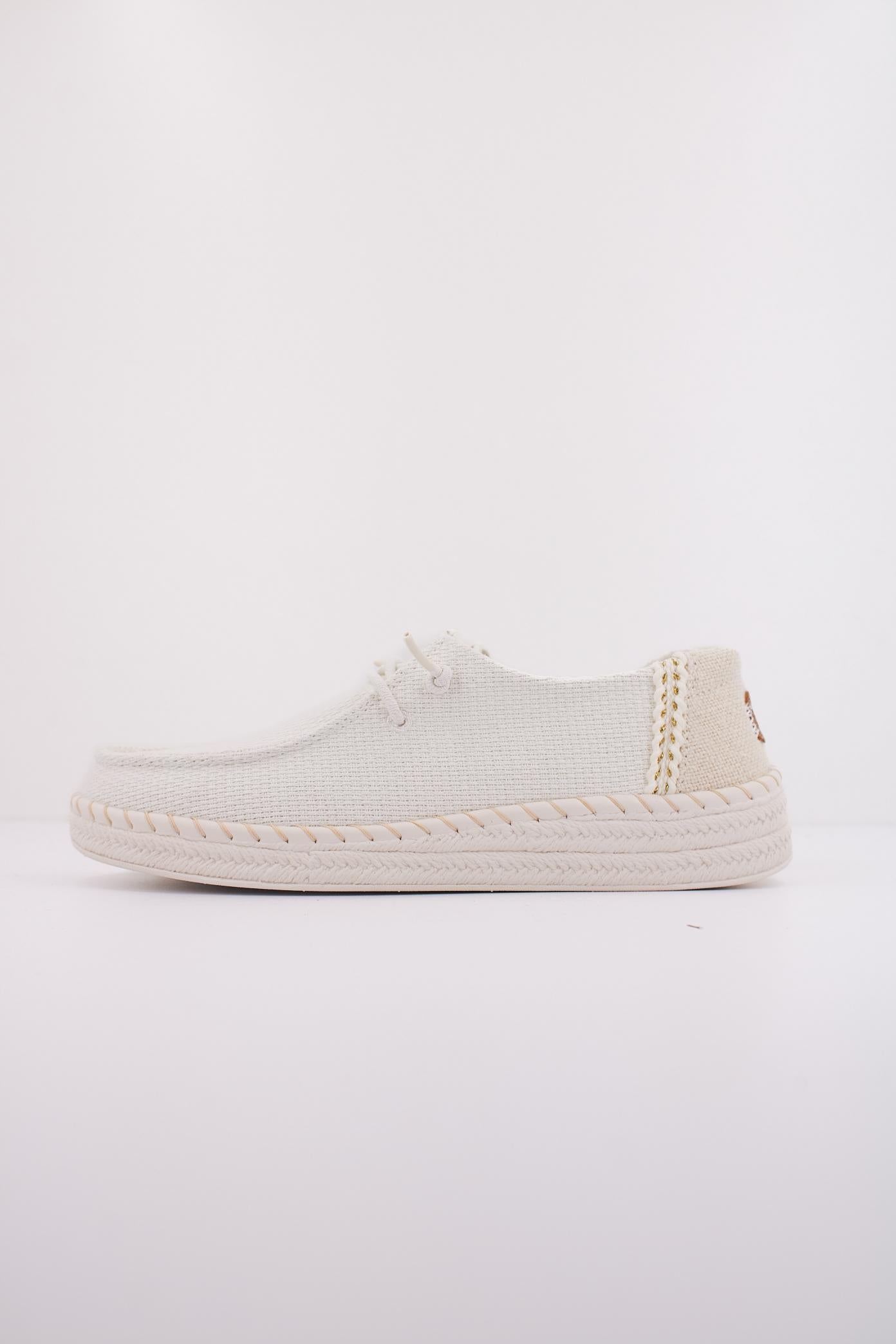 HEY DUDE WENDY ESPADRILLE WOVEN en color BLANCO (1)