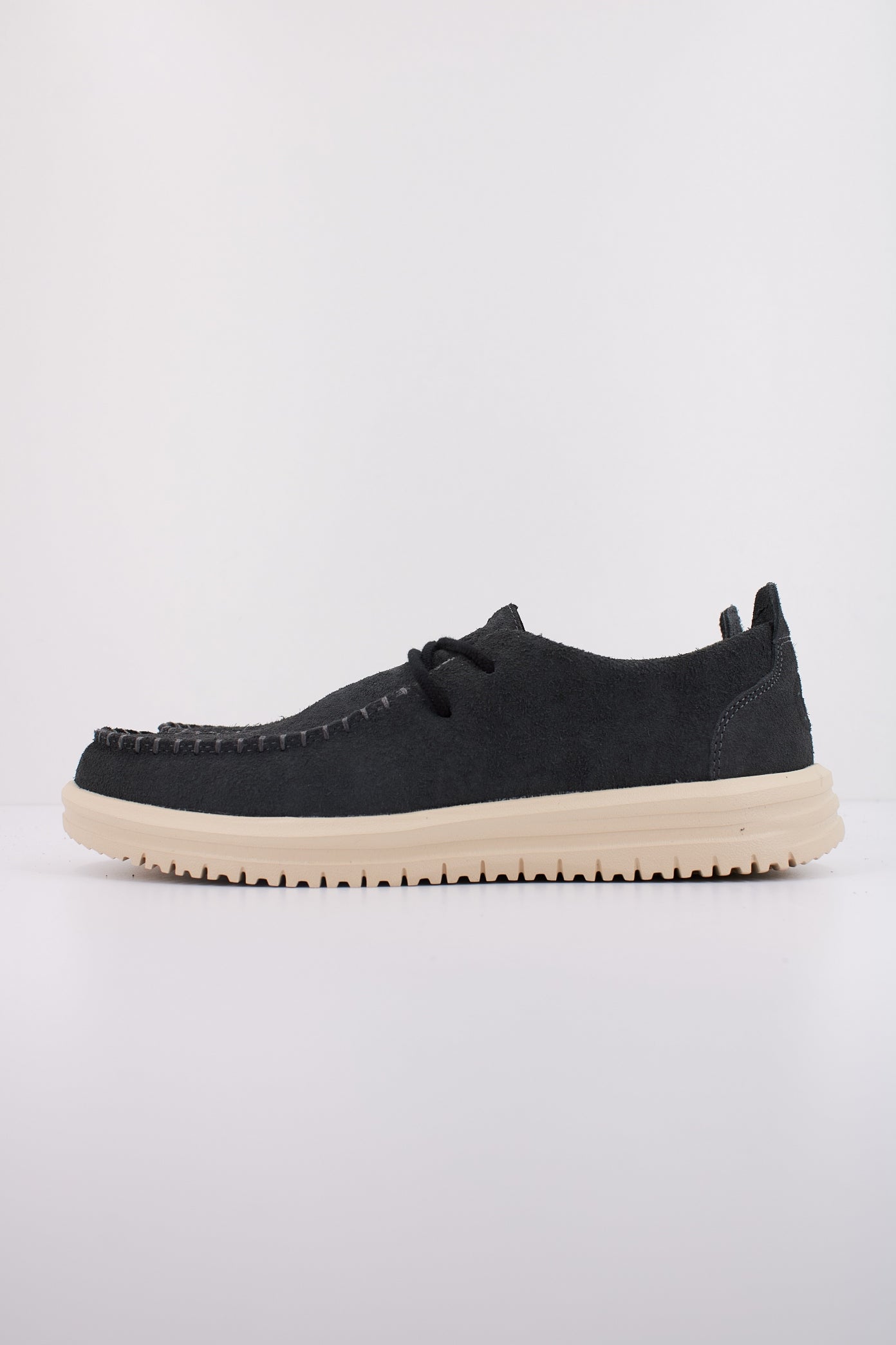 HEY DUDE NXT MOC en color GRIS (1)