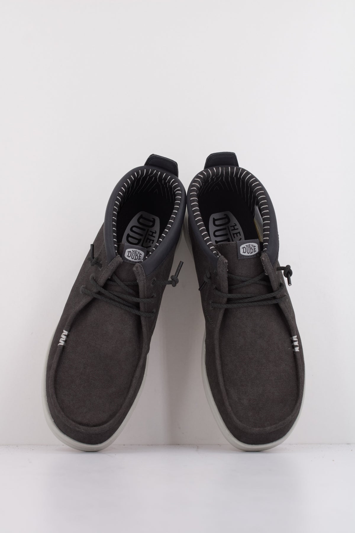HEY DUDE WALLY MID GRIPR VIN CLAS en color NEGRO (3)