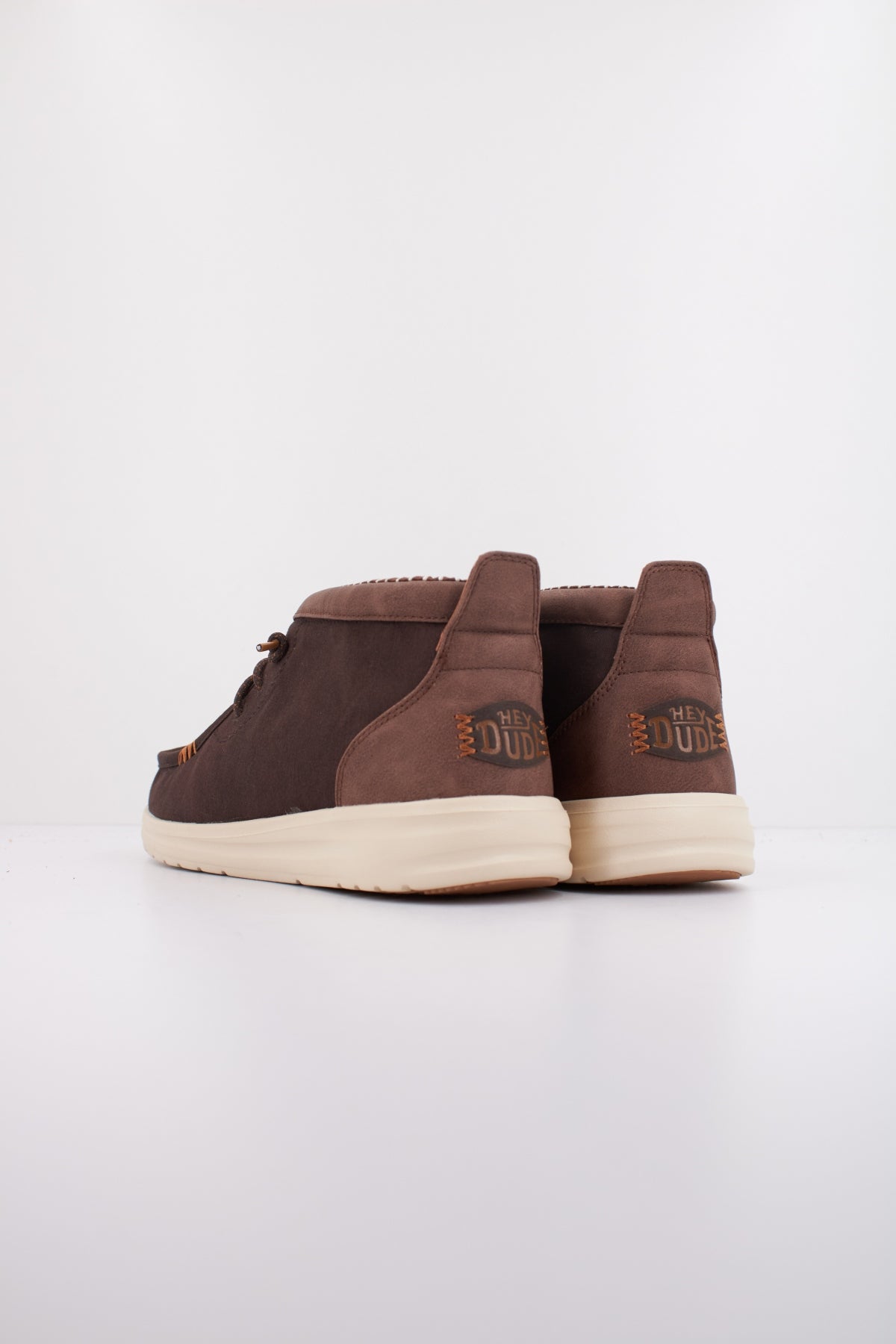 HEY DUDE WALLY MID GRIPR VIN CLAS en color MARRON (4)