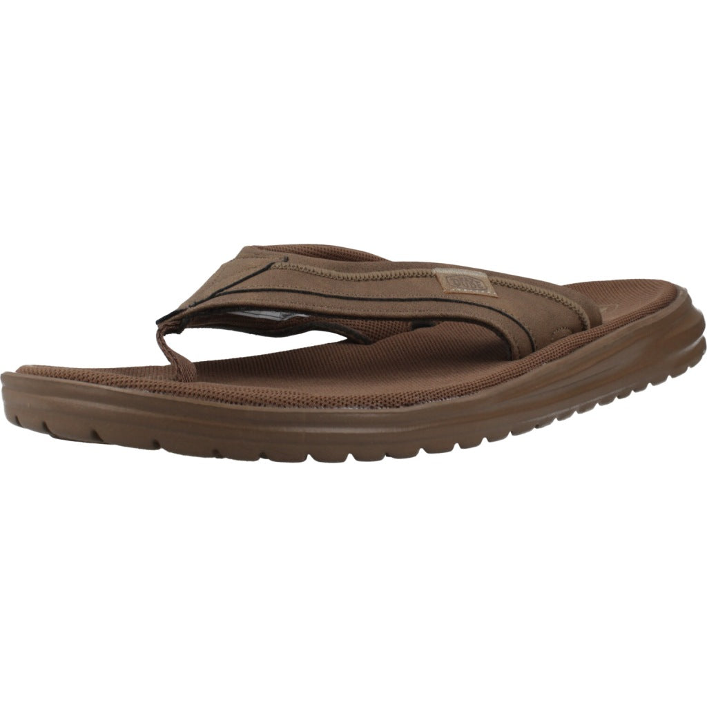 HEY DUDE CHANCLA SAMI en color MARRON (1)