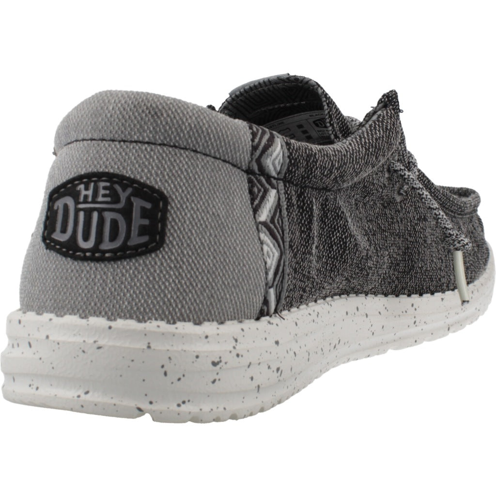 HEY DUDE WALLY COASTLINE en color GRIS (3)