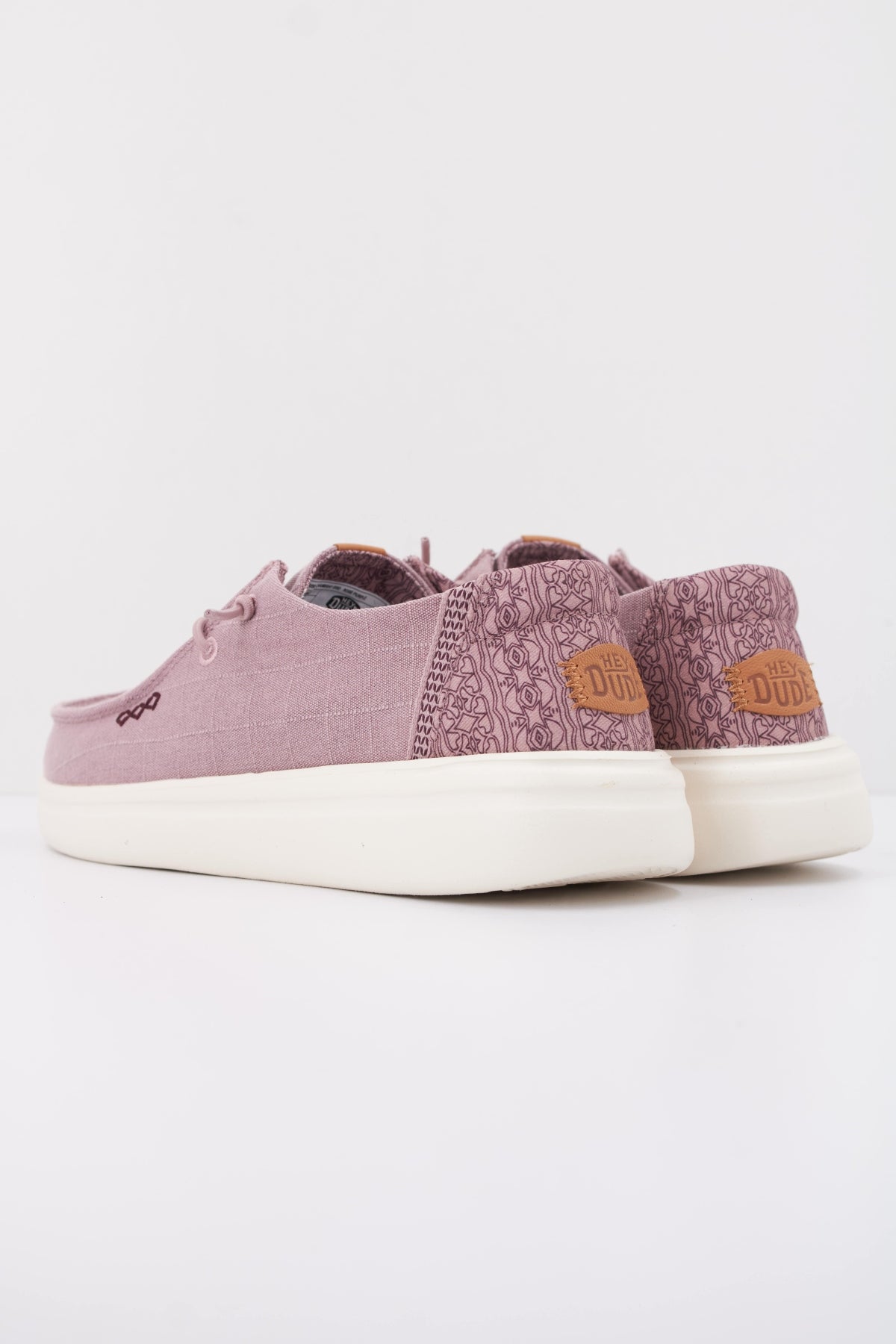 HEY DUDE WENDY RISE CHAMBRAY GRID en color ROSA (4)