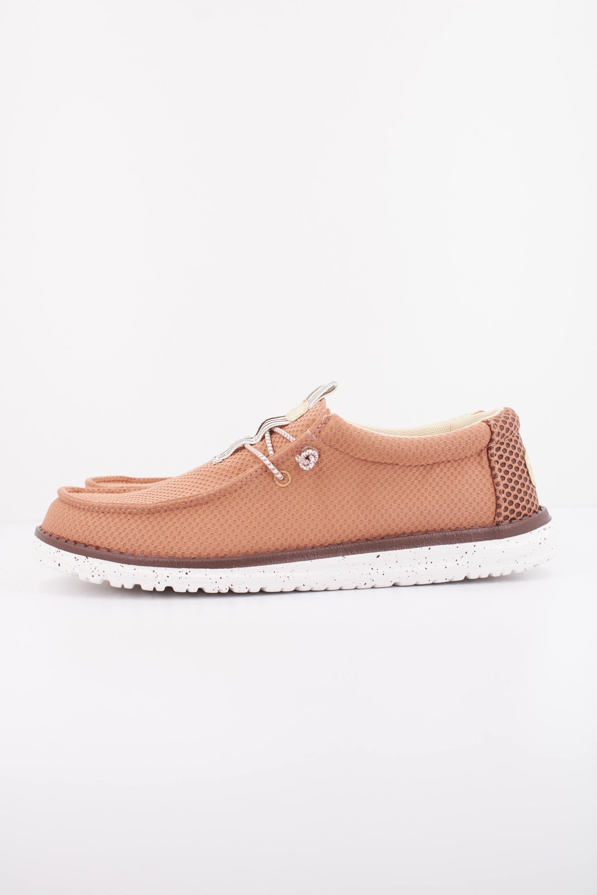 HEY DUDE WALLY MESH NEUTRALS en color MARRON (1)