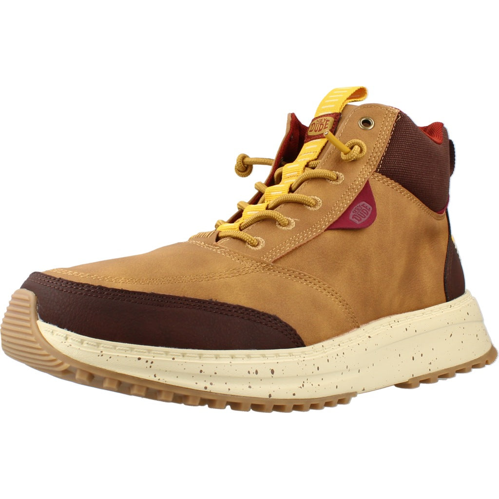 HEY DUDE HD TAHOE CLASSIC en color MARRON CLARO (1)