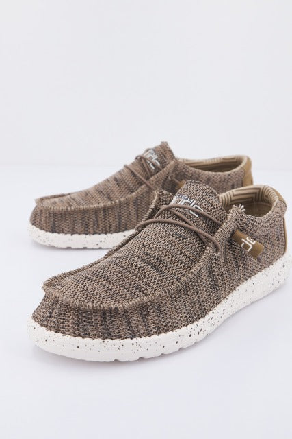 HEY DUDE WALLY SOX en color MARRON (2)