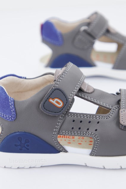 BIOMECANICS en color GRIS (4)