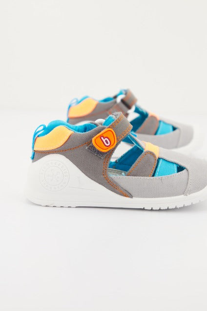BIOMECANICS en color GRIS (2)