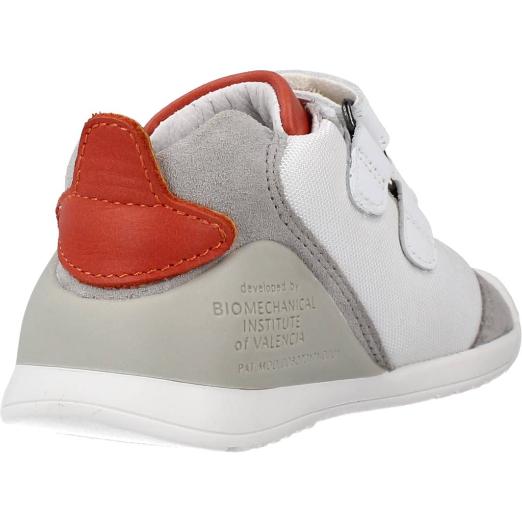 BIOMECANICS B en color BLANCO (3)