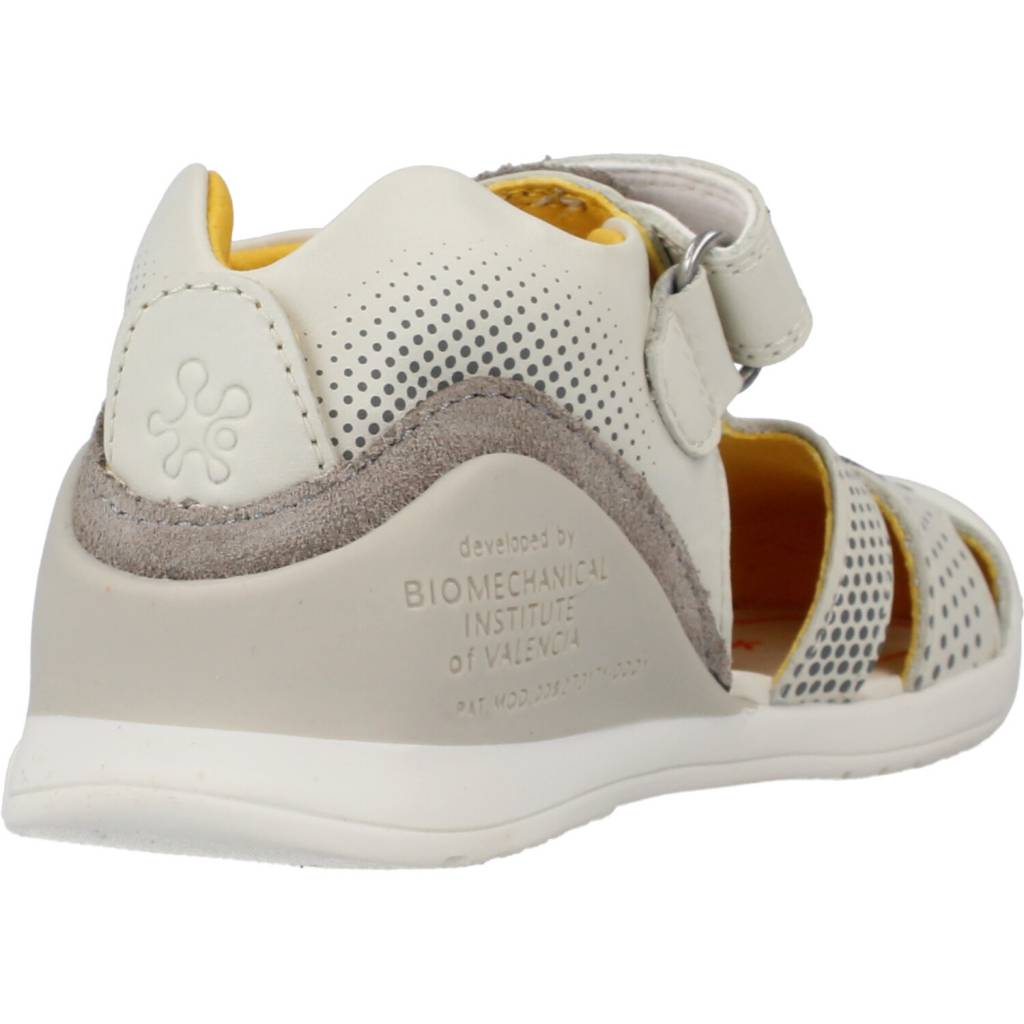 BIOMECANICS B en color BLANCO (3)