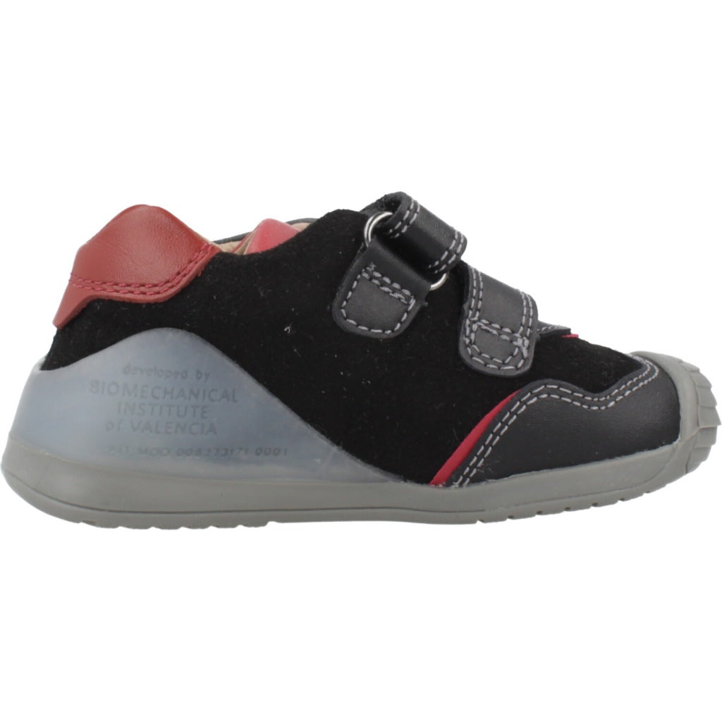 BIOMECANICS B en color NEGRO (4)