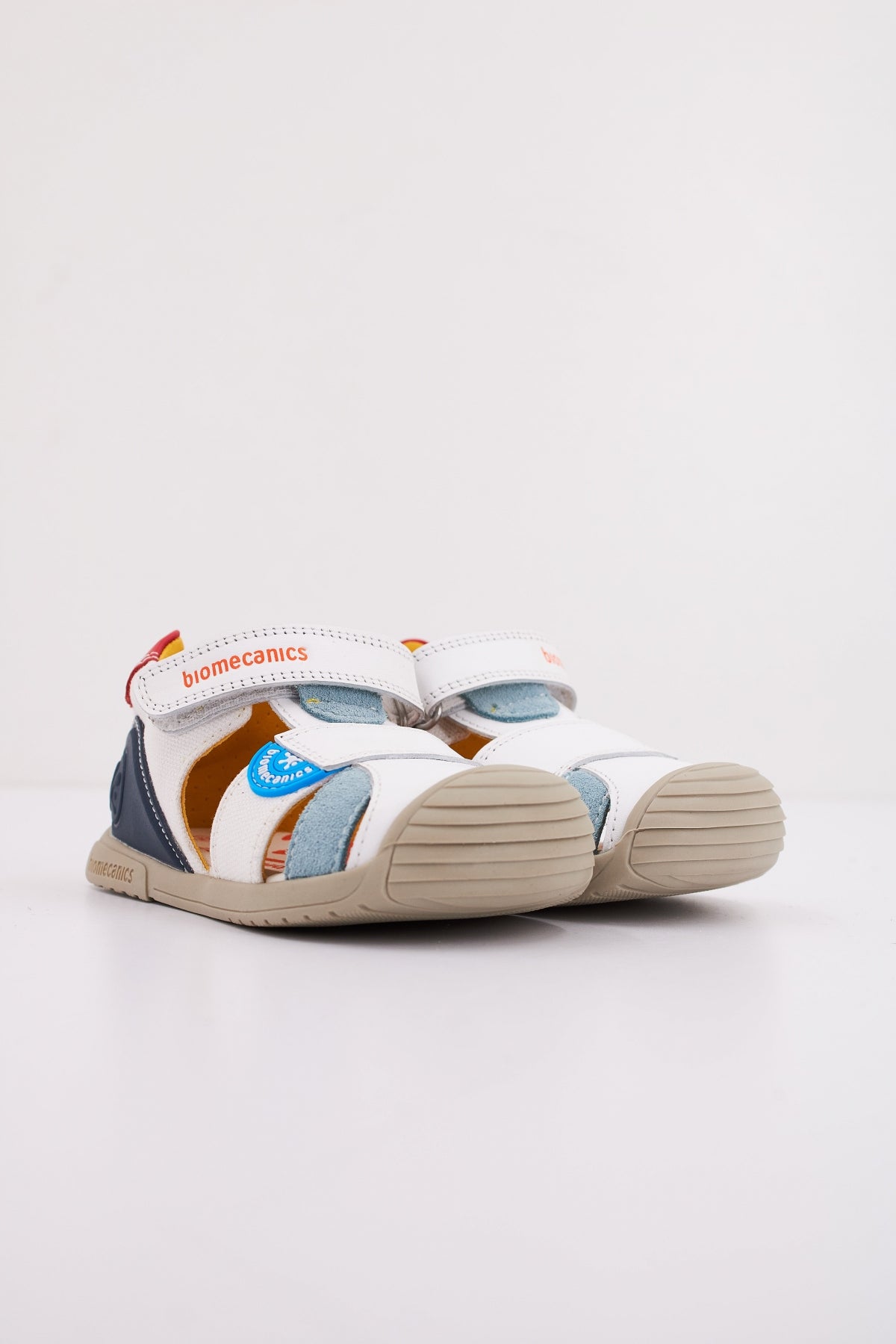 BIOMECANICS B en color BLANCO (2)