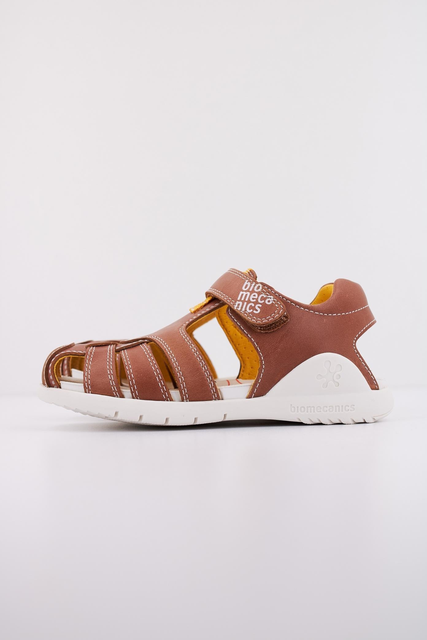 BIOMECANICS B en color MARRON (1)