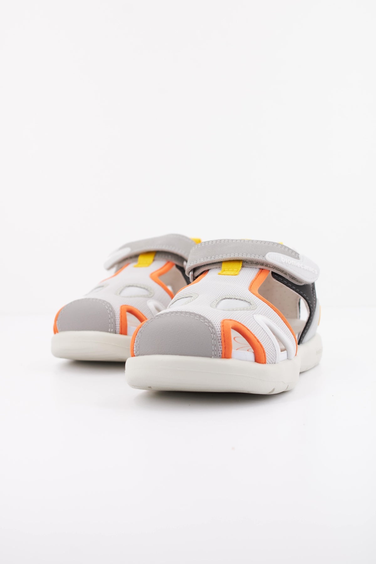 BIOMECANICS B en color GRIS (2)