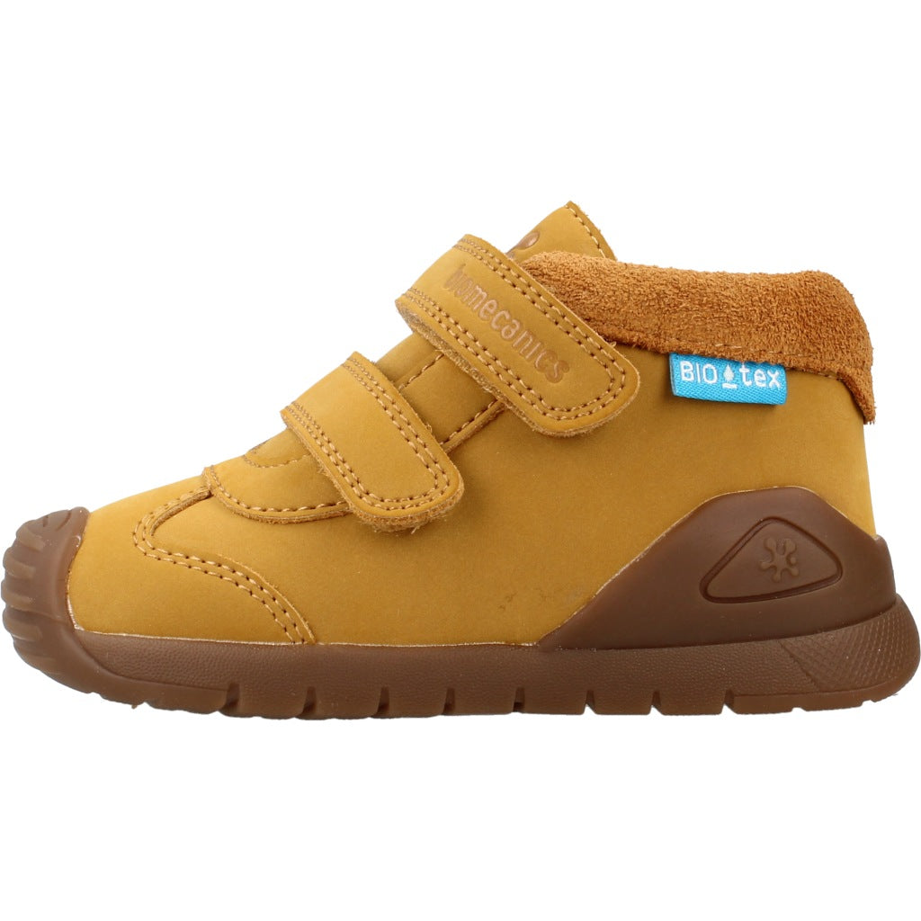 BIOMECANICS BOTIN URBAN TEX en color MARRON CLARO (2)