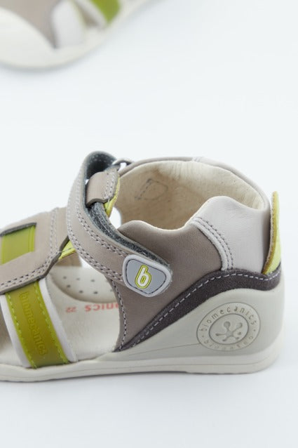 BIOMECANICS SANDALIA KAISER en color GRIS (2)