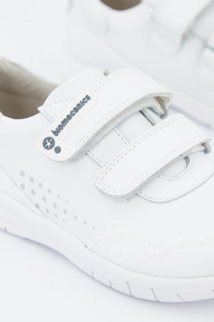 BIOMECANICS en color BLANCO (2)