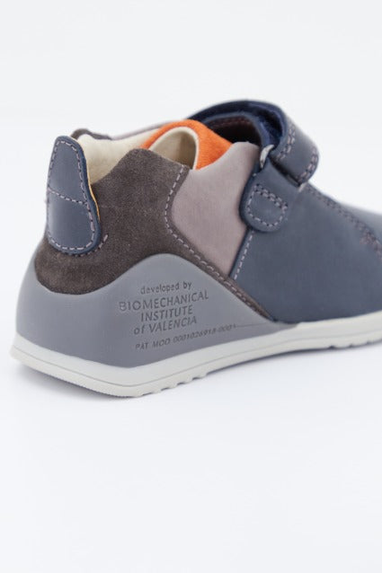 BIOMECANICS en color AZUL (4)