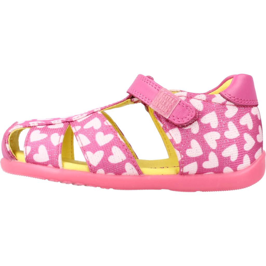 AGATHA RUIZ DE LA PRADA en color ROSA (2)