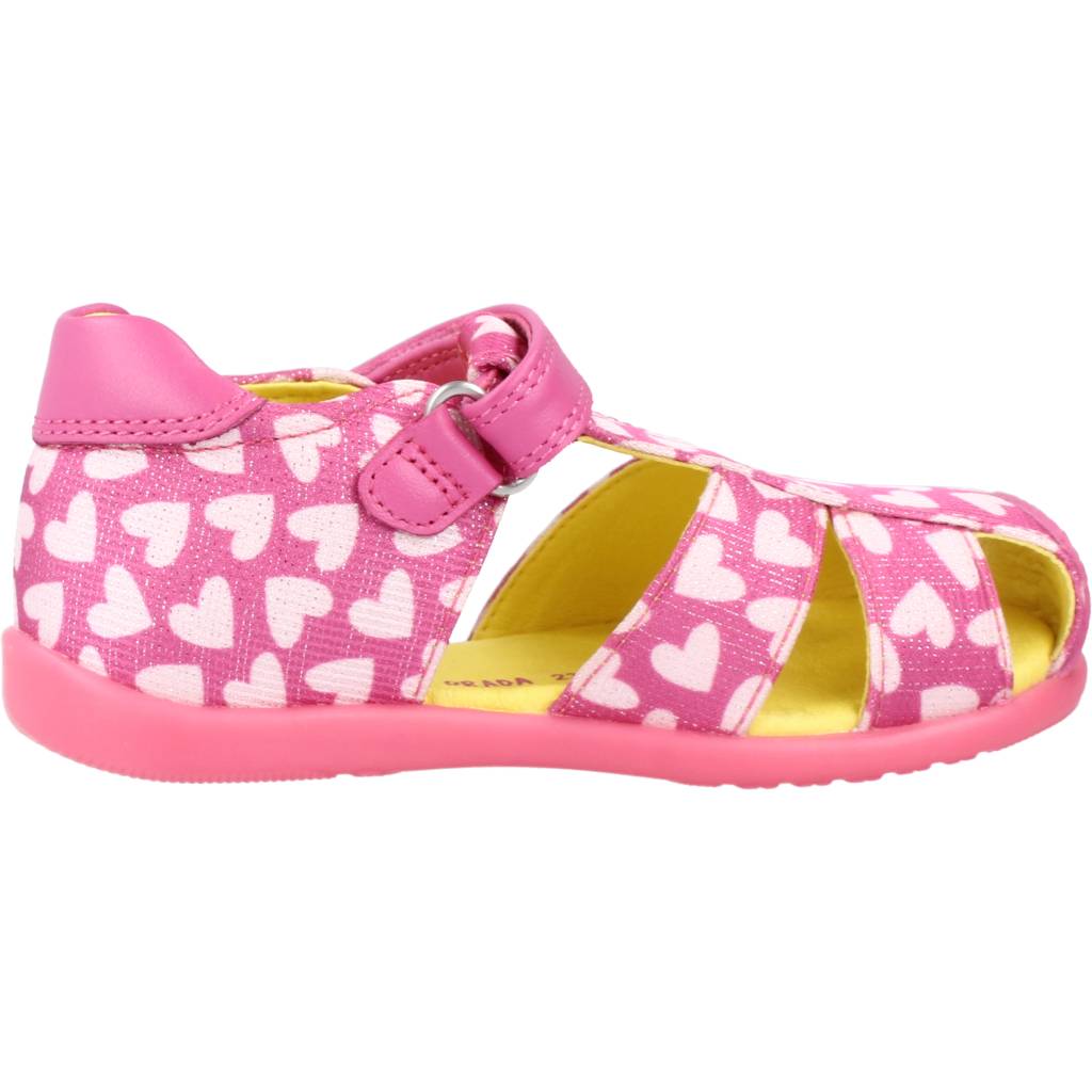 AGATHA RUIZ DE LA PRADA en color ROSA (4)